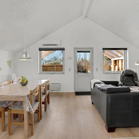 Holiday home Pet Friendly In With Wifi *