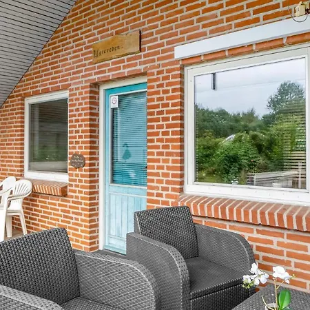 3 Bedroom Lovely Home In Oksbol * Oksbøl