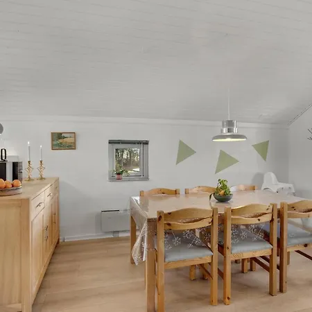 3 Bedroom Lovely In Casa de Férias Oksbøl