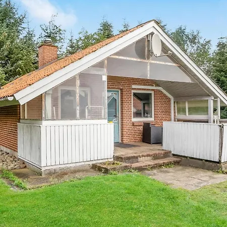 Pet Friendly In With Wifi Holiday home Oksbol (Syddanmark)